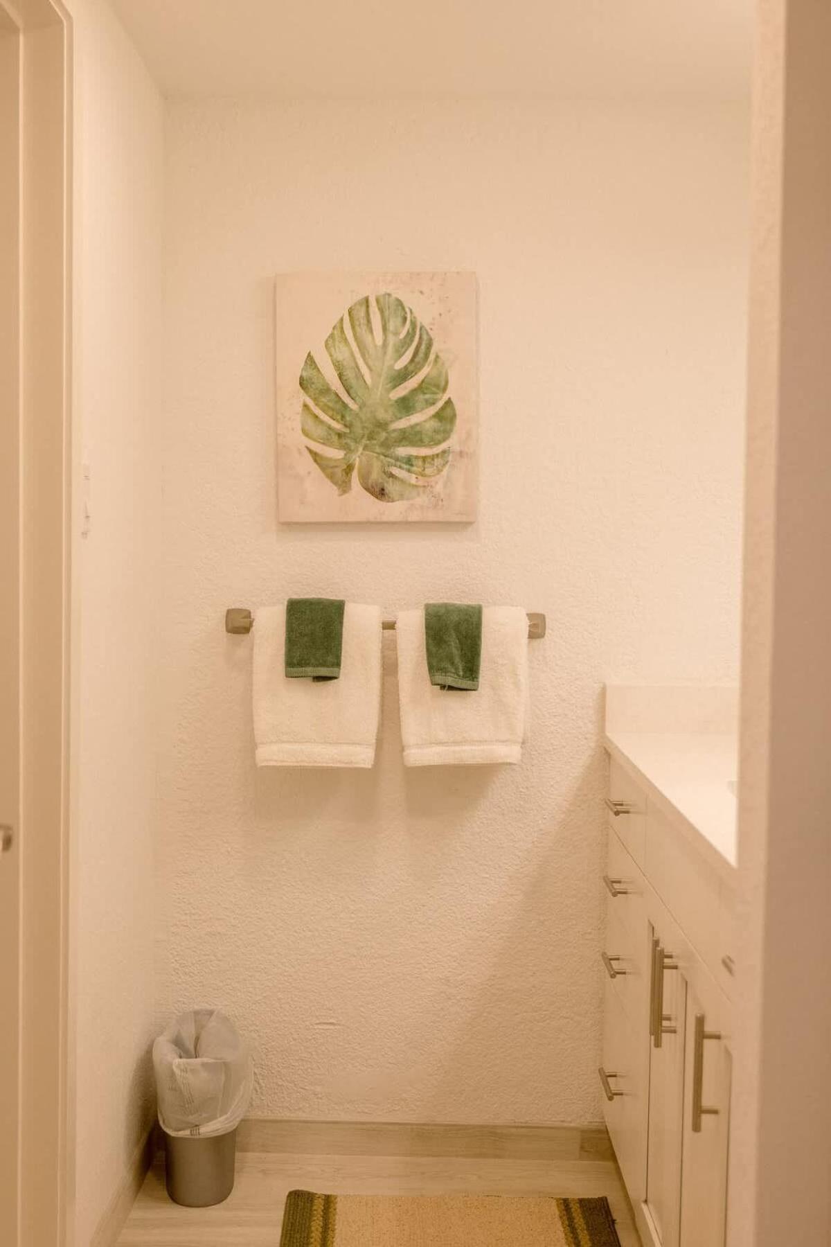 Entire 2Nd Floor 2 Bedroom Elysian - Tennis & Tides East End  외부 사진