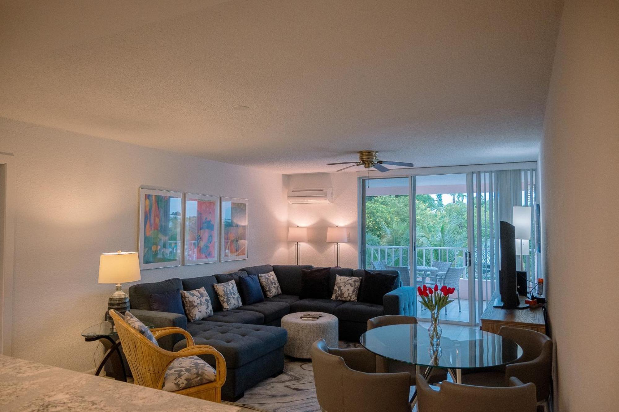 Entire 2Nd Floor 2 Bedroom Elysian - Tennis & Tides East End  외부 사진