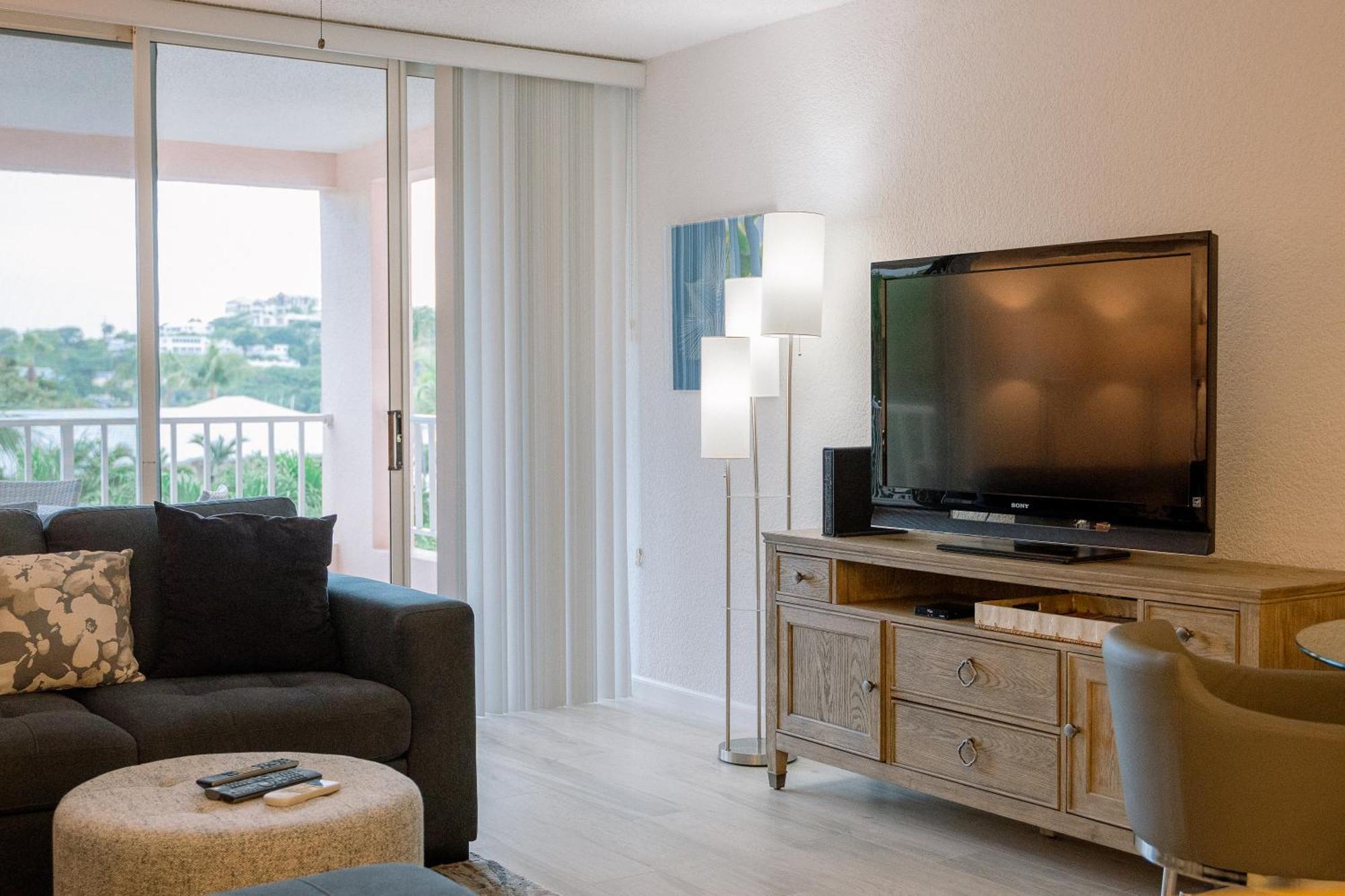 Entire 2Nd Floor 2 Bedroom Elysian - Tennis & Tides East End  외부 사진