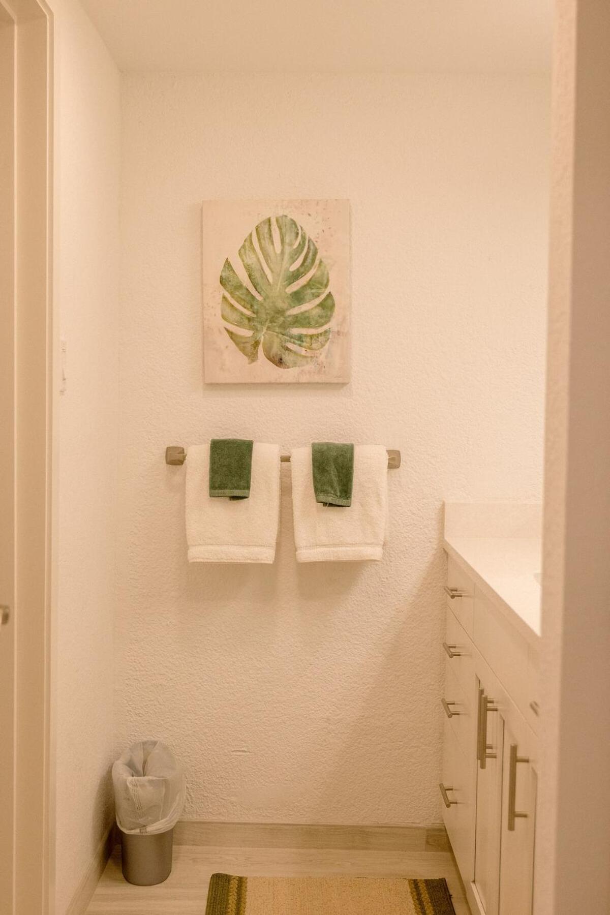 Entire 2Nd Floor 2 Bedroom Elysian - Tennis & Tides East End  외부 사진